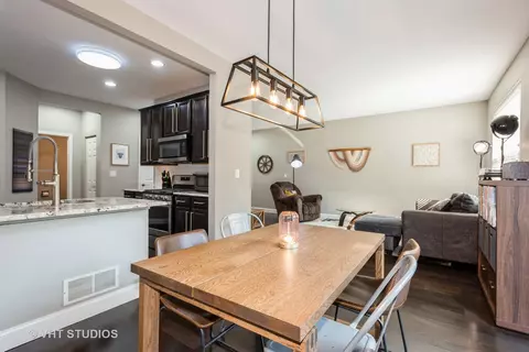 Dining - 531 Horizon Dr, Bartlett, IL 60103 photo 2 of 2