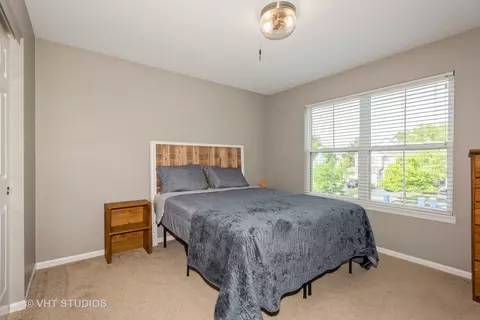 Bedroom - 531 Horizon Dr, Bartlett, IL 60103 photo 4 of 4