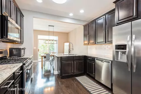 Kitchen - 531 Horizon Dr, Bartlett, IL 60103 photo 1 of 2