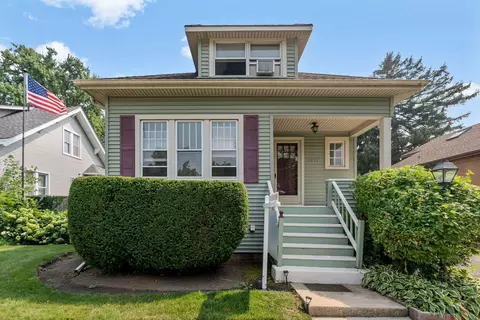 1311 Henry Ave, Des Plaines, IL 60016