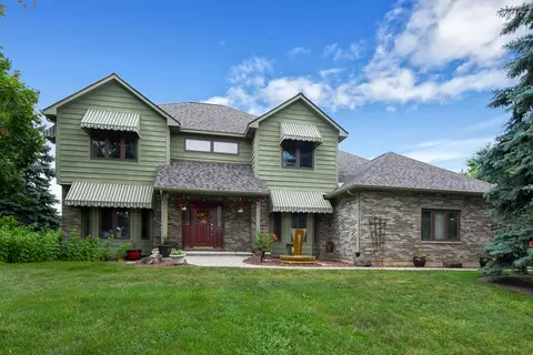806 Amber Ln, Lake Villa, IL 60046