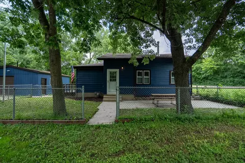 42782 N Lake Ave, Antioch, IL 60002