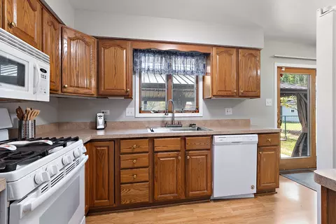 5551 143rd St, Midlothian, IL 60445 photo 6