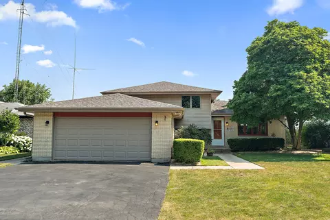 5551 143rd St, Midlothian, IL 60445 photo 2