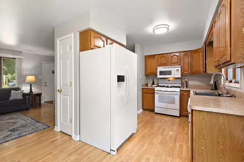 5551 143rd St, Midlothian, IL 60445 photo 8