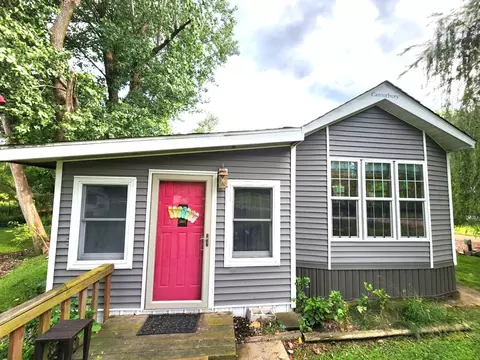 2821 Woodhaven, Sublette, IL 61367