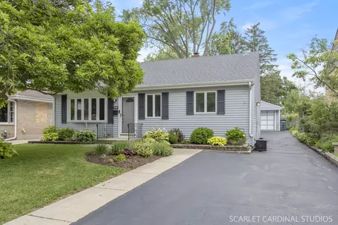 22 W Jackson St, Villa Park, IL 60181