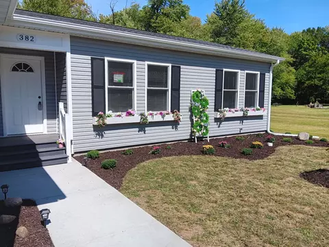 382 W 3rd St, Braidwood, IL 60408 photo 2