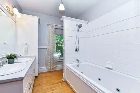 Bath - 14931 S Bartlett Ave, Plainfield, IL 60544 photo 3 of 3