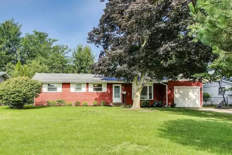 642 Adobe Ct, Carol Stream, IL 60188