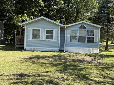 11-250 Woodhaven Lks, Sublette, IL 61367