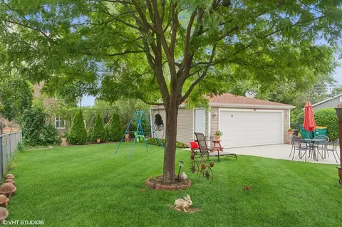 Exterior - 908 N Norman Ln, Wheeling, IL 60090 photo 4 of 4