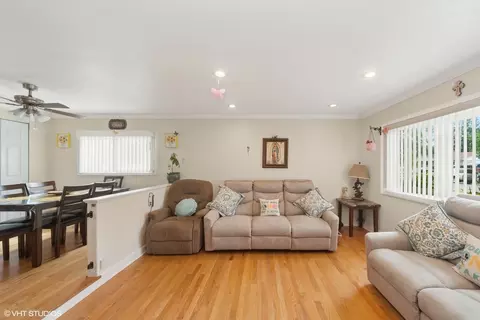 Other - 908 N Norman Ln, Wheeling, IL 60090 photo 1 of 2