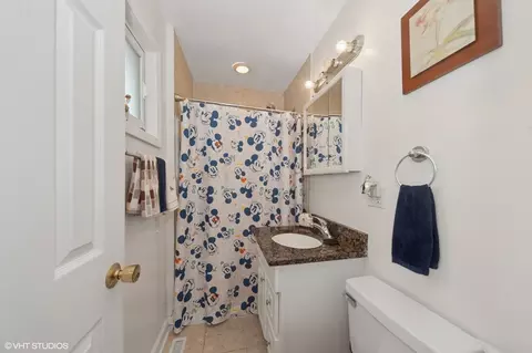 Bath - 908 N Norman Ln, Wheeling, IL 60090 photo 1 of 2