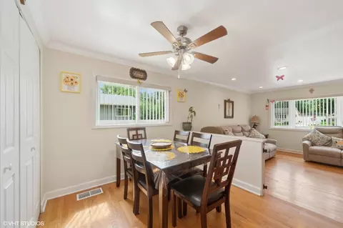 Dining - 908 N Norman Ln, Wheeling, IL 60090 photo 1 of 2