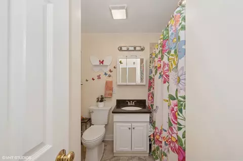 Bath - 908 N Norman Ln, Wheeling, IL 60090 photo 2 of 2