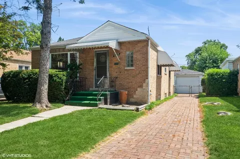 9329 Long Ave, Skokie, IL 60077