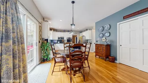 1055 White Pine Dr, Cary, IL 60013 photo 11