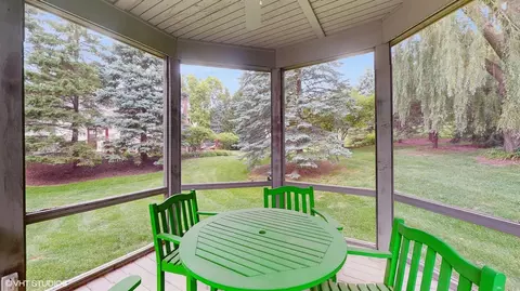 1055 White Pine Dr, Cary, IL 60013 photo 34