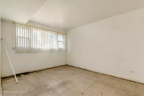 Bedroom - 7652 W 63rd Pl, Summit, IL 60501 photo 1 of 6