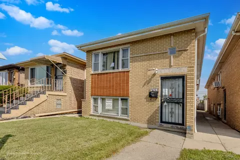 Exterior - 7652 W 63rd Pl, Summit, IL 60501 photo 2 of 4
