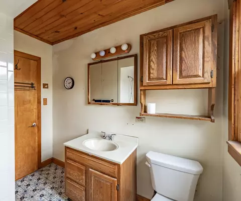 402 Orange St, Elgin, IL 60123 photo 14
