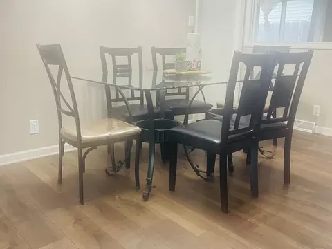Dining - 36 Circle Dr E, Montgomery, IL 60538 photo 2 of 2