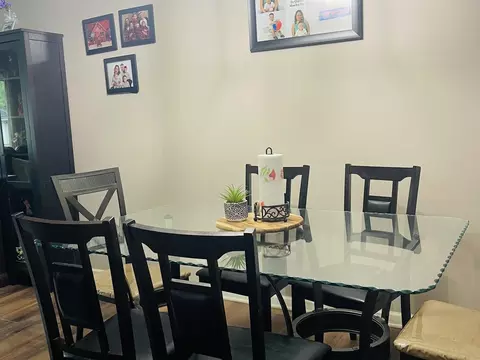 Dining - 36 Circle Dr E, Montgomery, IL 60538 photo 1 of 2