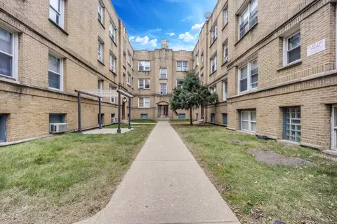 1703 W Wallen St #3D, Chicago, IL 60626