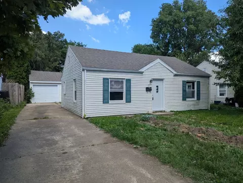 27 James Rd, Rantoul, IL 61866