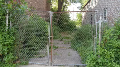 914 W 50th Pl, Chicago, IL 60609