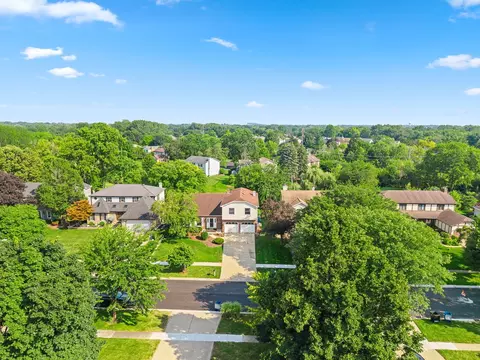 View/Area - 140 Amherst Dr, Bartlett, IL 60103 photo 3 of 5