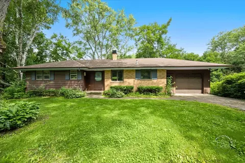 41 W788 Griffin Ln, Campton Hills, IL 60175