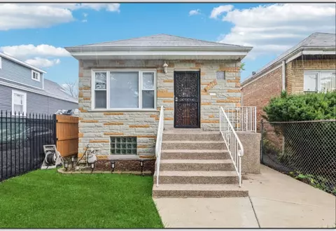 7142 S Wolcott Ave, Chicago, IL 60636