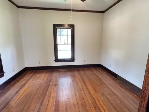 Bedroom - 508 Palmyra St, Dixon, IL 61021 photo 1 of 2