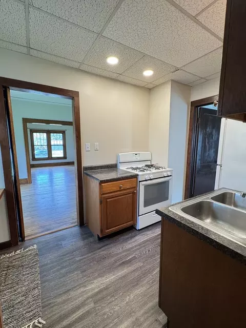 Kitchen - 508 Palmyra St, Dixon, IL 61021 photo 2 of 3