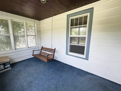 Exterior - 508 Palmyra St, Dixon, IL 61021 photo 2 of 2