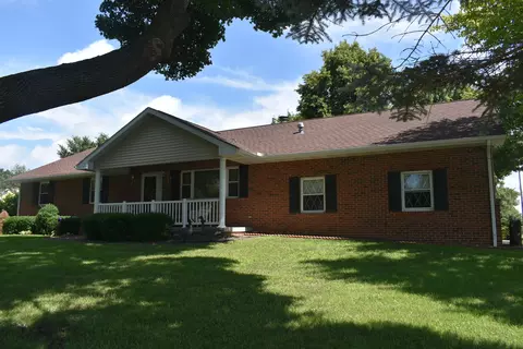 105 Jefferson St, Benson, IL 61516 photo 2