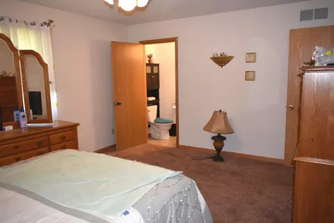 105 Jefferson St, Benson, IL 61516 photo 17