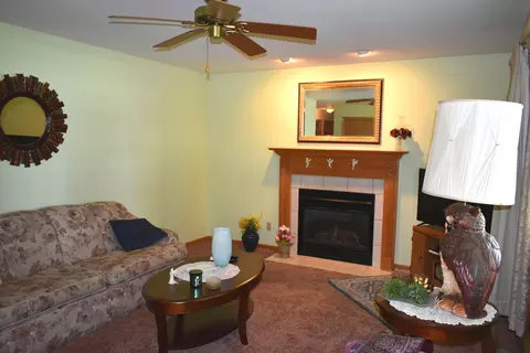 105 Jefferson St, Benson, IL 61516 photo 6