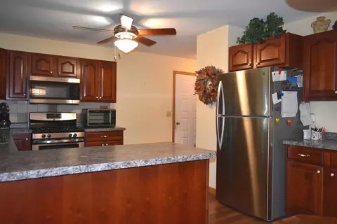 105 Jefferson St, Benson, IL 61516 photo 12