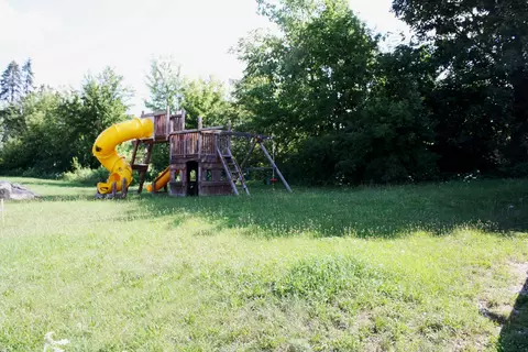 Exterior - 472 Division St, Elgin, IL 60120 photo 7 of 7