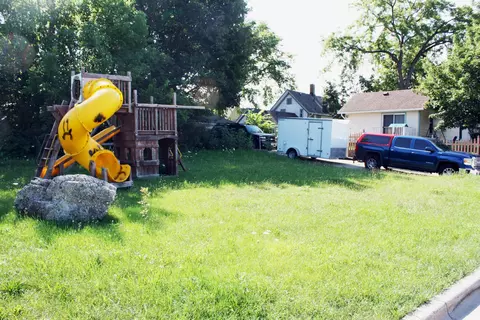 Exterior - 472 Division St, Elgin, IL 60120 photo 6 of 7