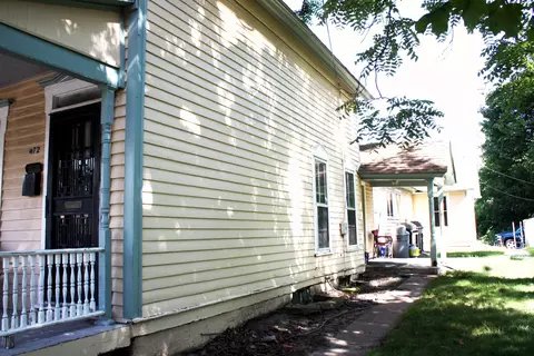 Exterior - 472 Division St, Elgin, IL 60120 photo 3 of 7