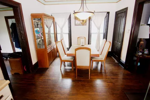 Dining - 472 Division St, Elgin, IL 60120 photo 2 of 3