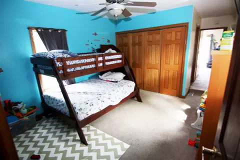 Bedroom - 472 Division St, Elgin, IL 60120 photo 3 of 3