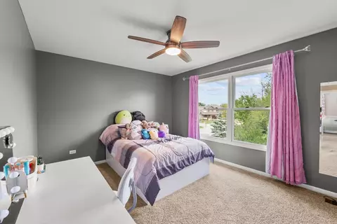 Bedroom - 1215 Pendleton Dr, Lemont, IL 60439 photo 2 of 4