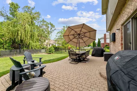 Exterior - 1215 Pendleton Dr, Lemont, IL 60439 photo 6 of 7