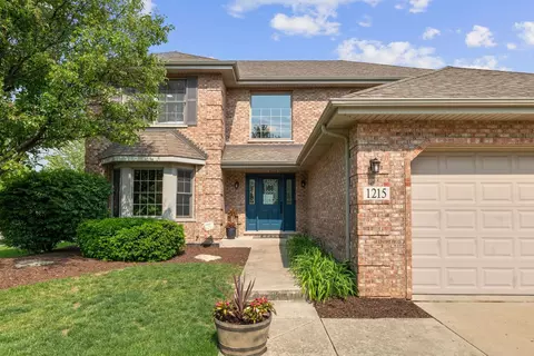 Exterior - 1215 Pendleton Dr, Lemont, IL 60439 photo 3 of 7