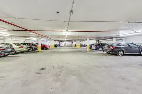 1340 N Dearborn St #G13, Chicago, IL 60610